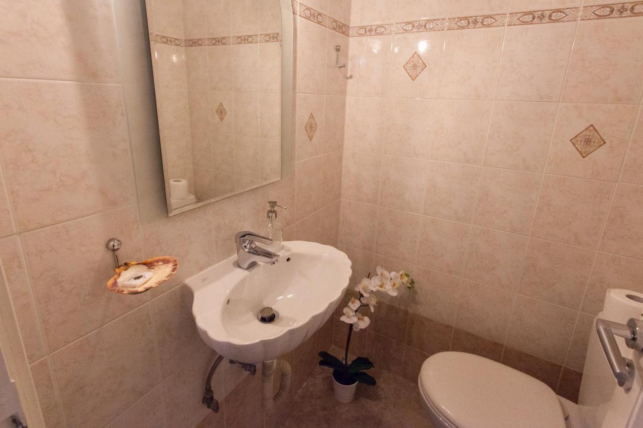 Lovely Apartment In Psychiko - Renovation May 2025 Athen Eksteriør bilde
